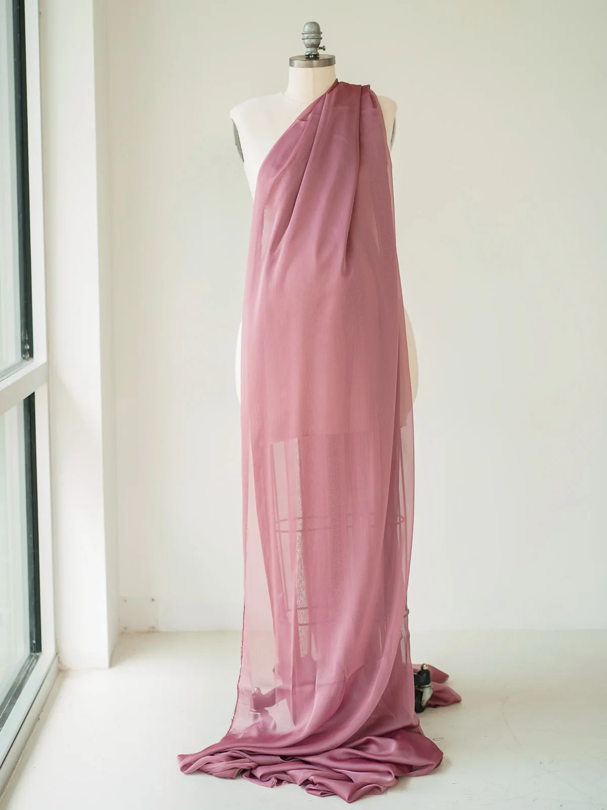 Maternity Gowns and Wardrobe in Austin | Zesty Orange Photography 107 Dusk pink fabric Austin Elopement & Portrait Photographer