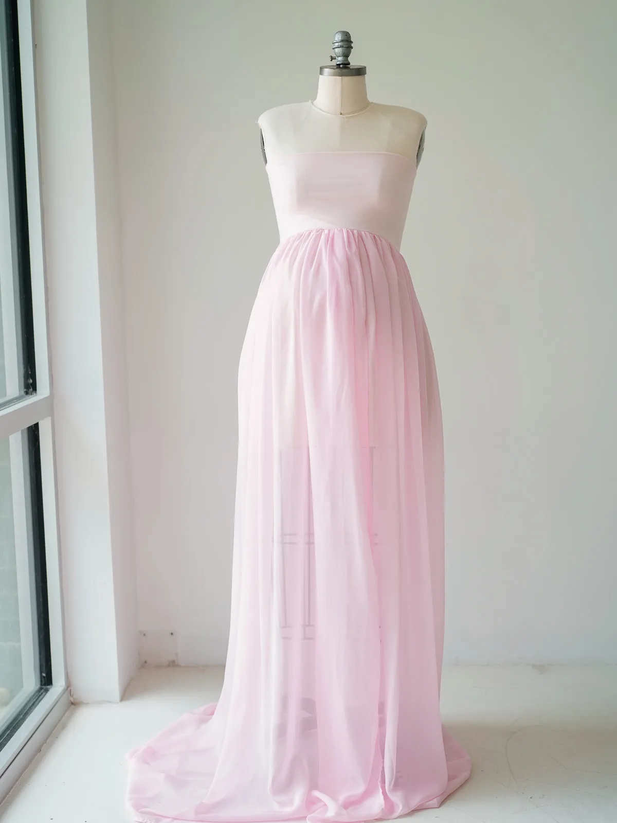 Maternity Gowns and Wardrobe in Austin | Zesty Orange Photography 122 Estelle pink front Austin Elopement & Portrait Photographer