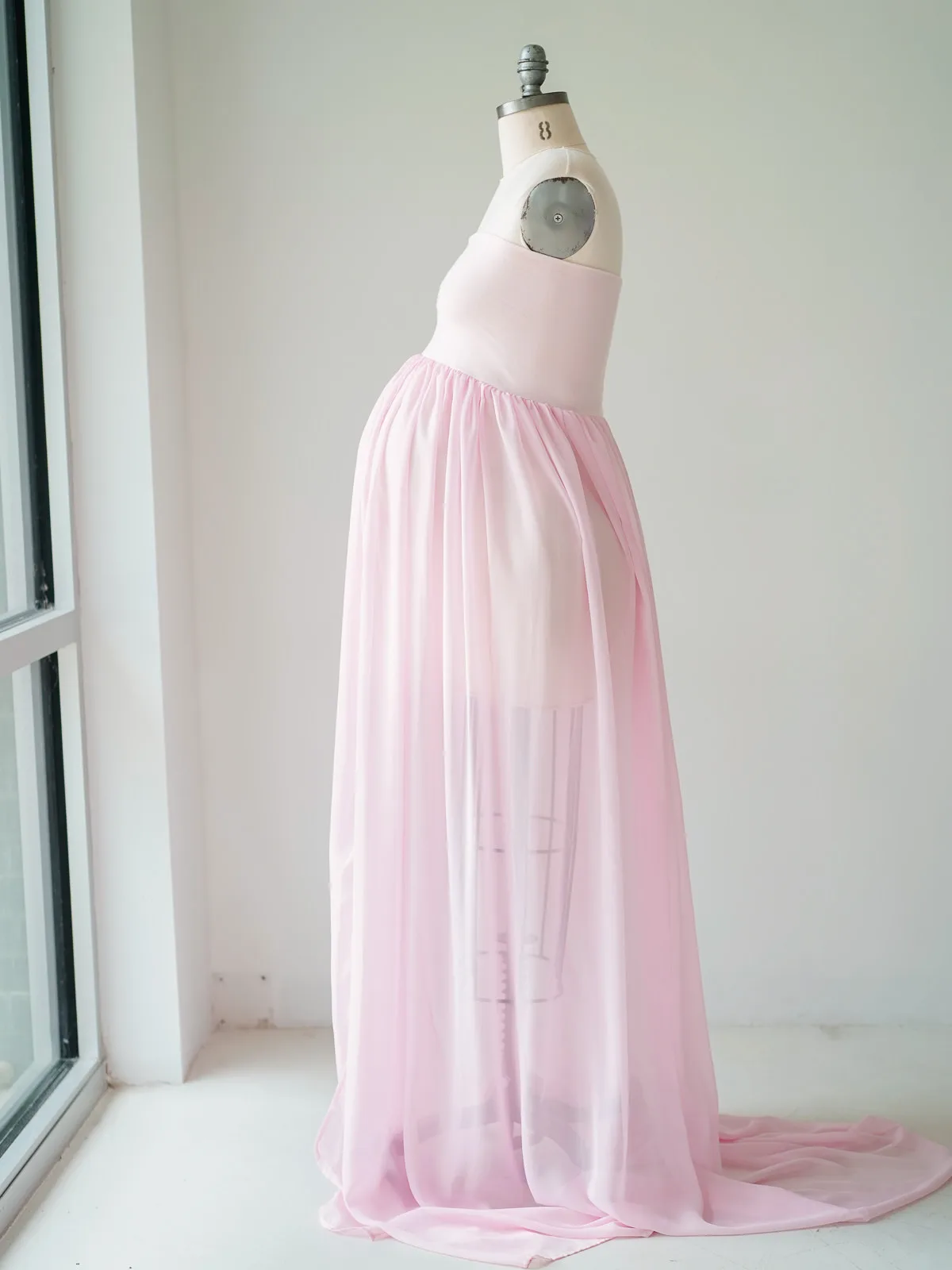 Maternity Gowns and Wardrobe in Austin | Zesty Orange Photography 123 Estelle pink side Austin Elopement & Portrait Photographer