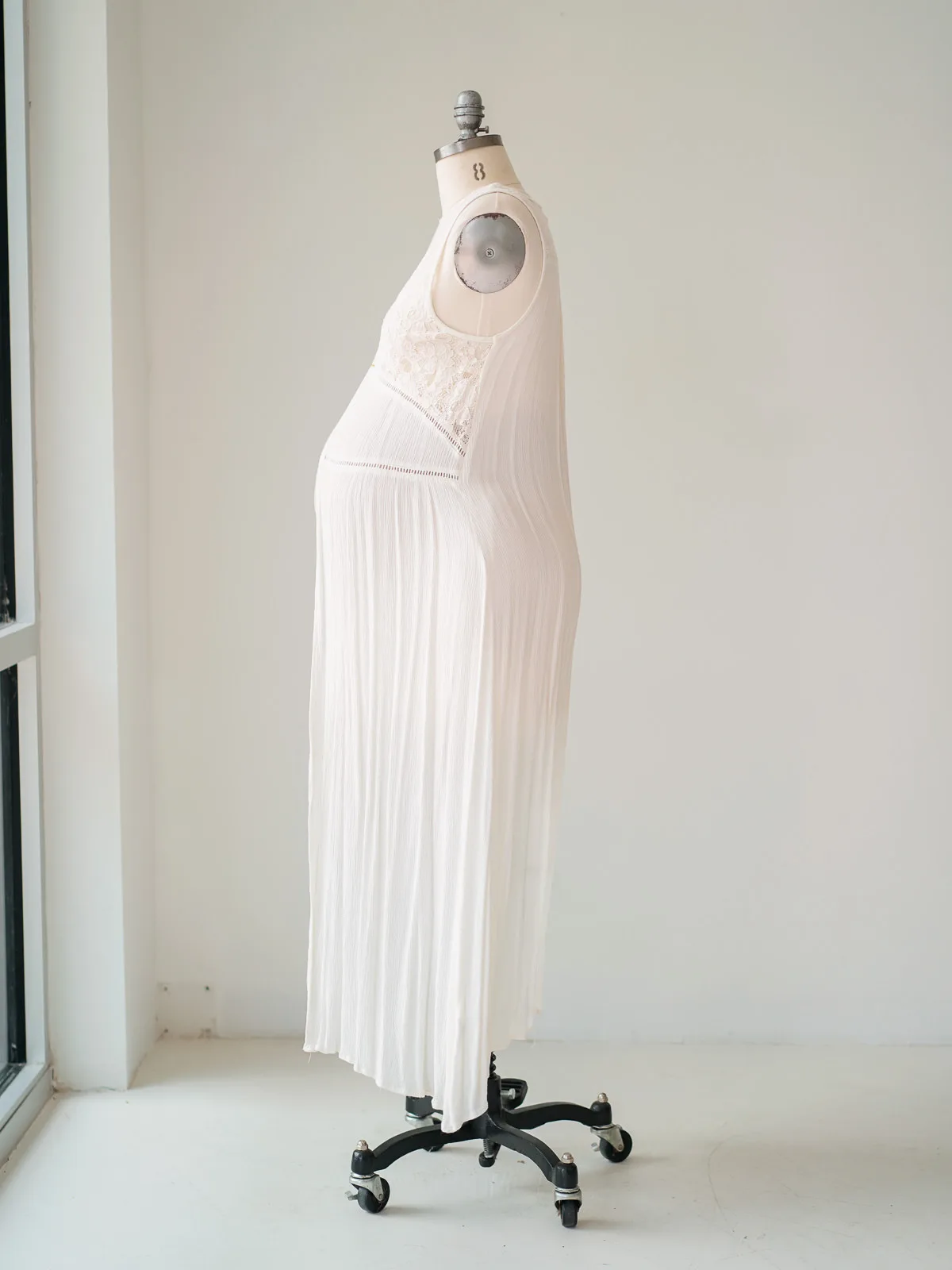 Maternity Gowns and Wardrobe in Austin | Zesty Orange Photography 132 Florence white side Austin Elopement & Portrait Photographer