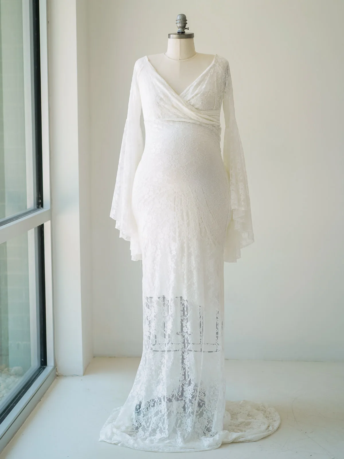 Maternity Gowns and Wardrobe in Austin | Zesty Orange Photography 135 Genevieve white front Austin Elopement & Portrait Photographer