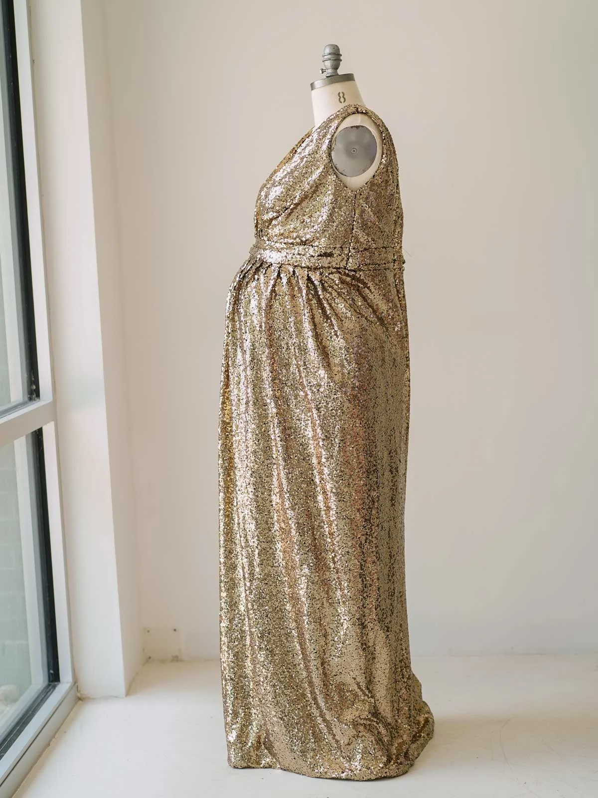 Maternity Gowns and Wardrobe in Austin | Zesty Orange Photography 144 Greta gold side Austin Elopement & Portrait Photographer