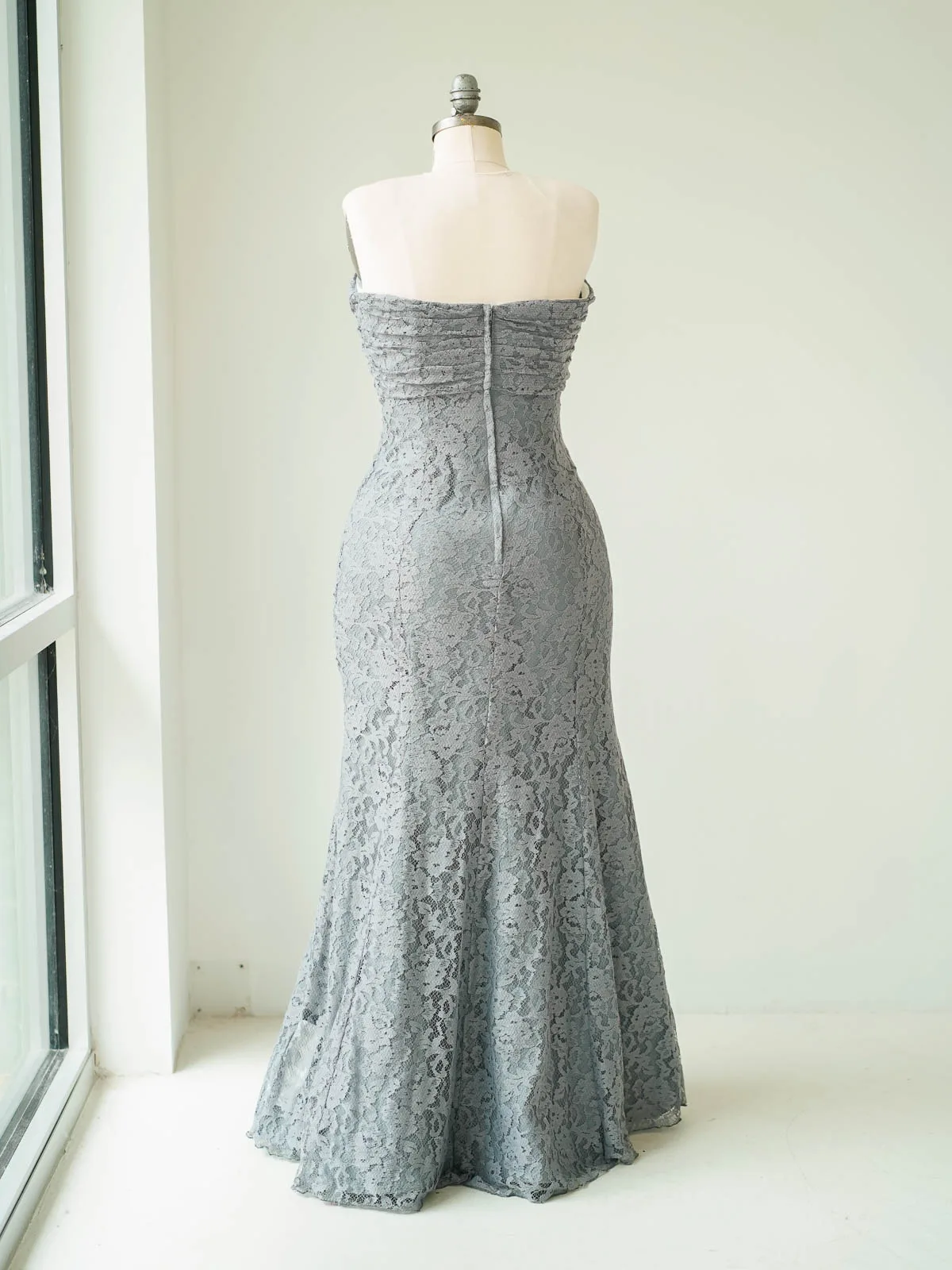 Maternity Gowns and Wardrobe in Austin | Zesty Orange Photography 158 Hedy grey back Austin Elopement & Portrait Photographer