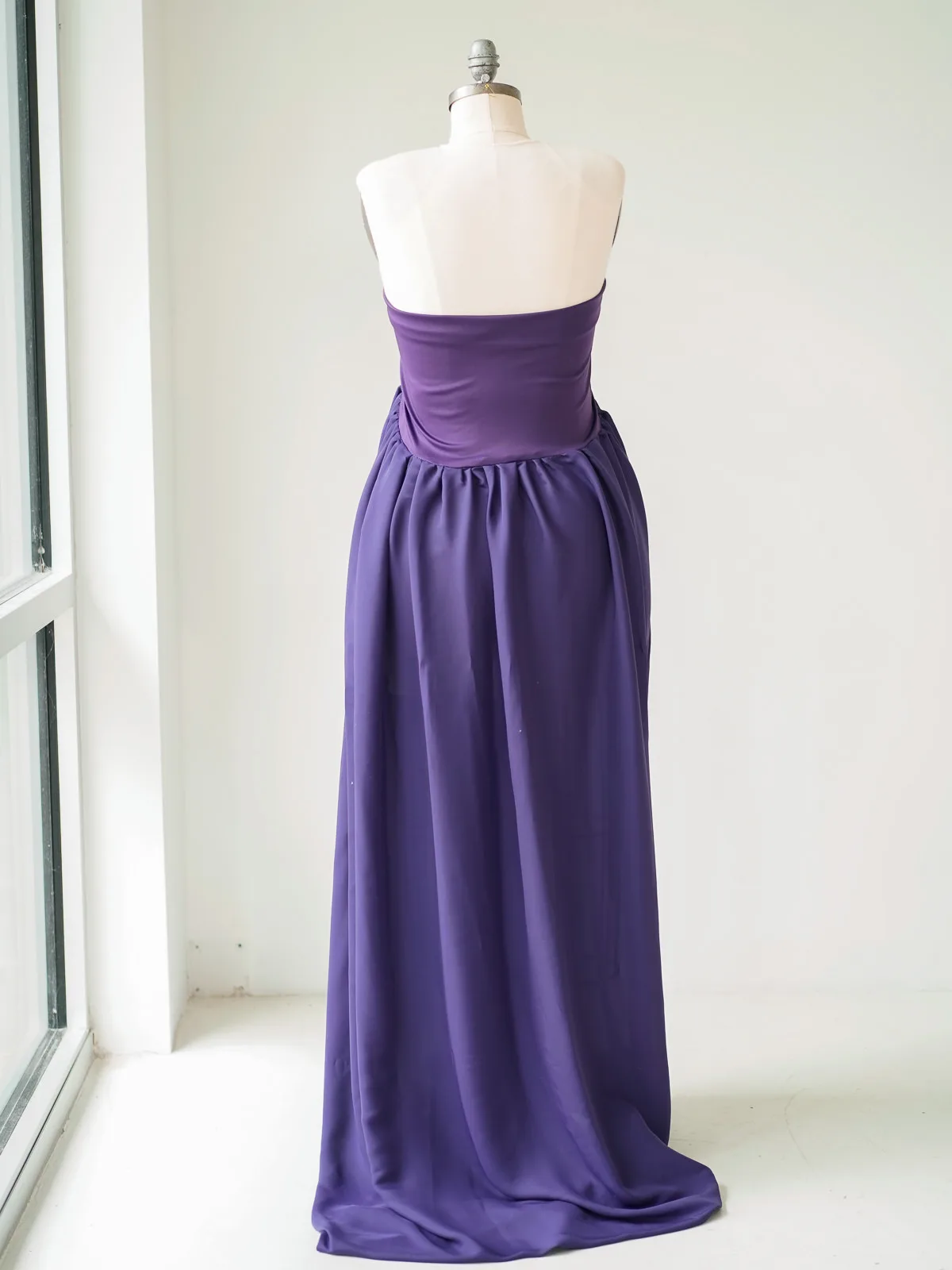 Maternity Gowns and Wardrobe in Austin | Zesty Orange Photography 177 Iris purple back Austin Elopement & Portrait Photographer
