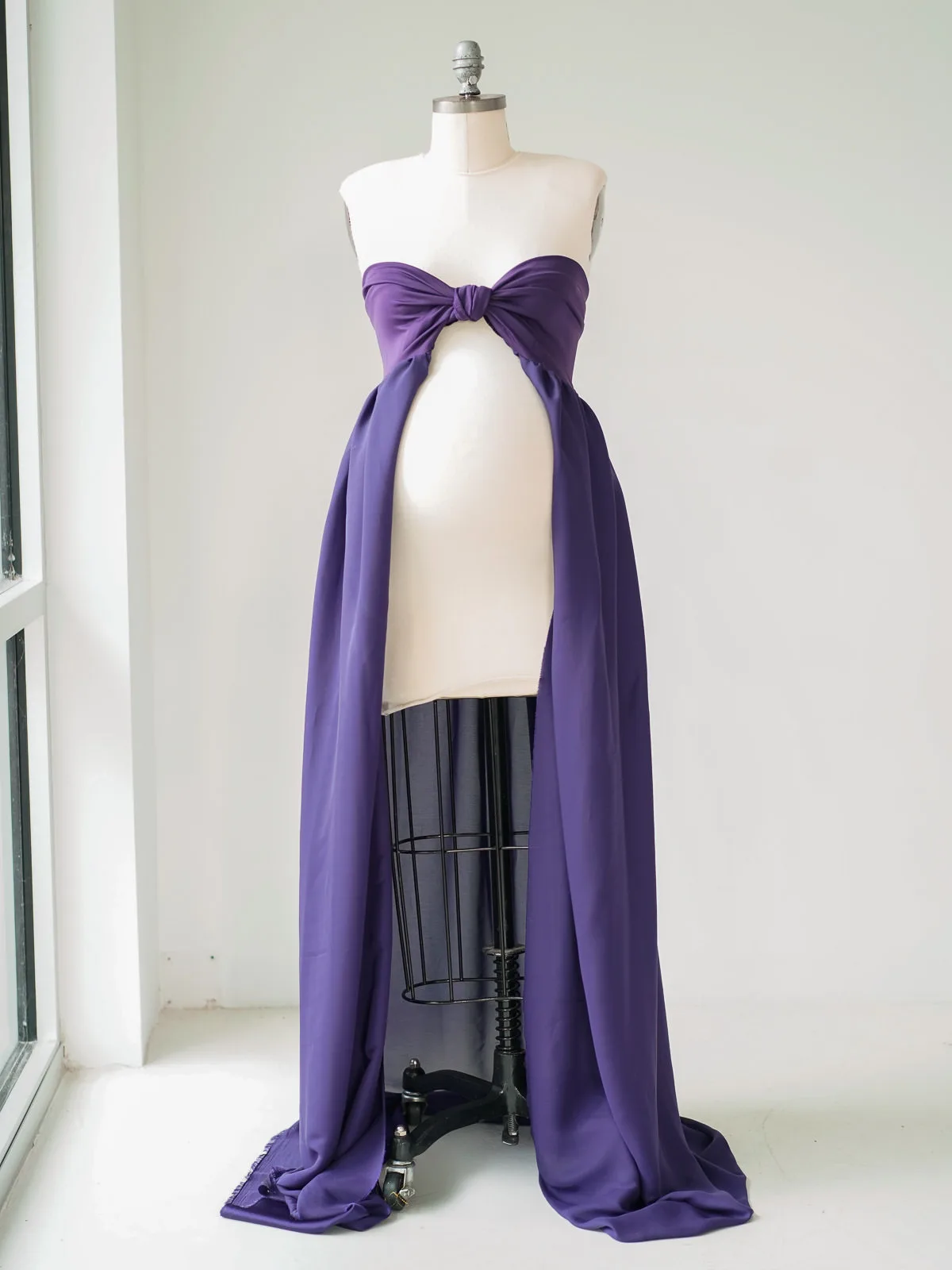 Maternity Gowns and Wardrobe in Austin | Zesty Orange Photography 174 Iris purple open front Austin Elopement & Portrait Photographer