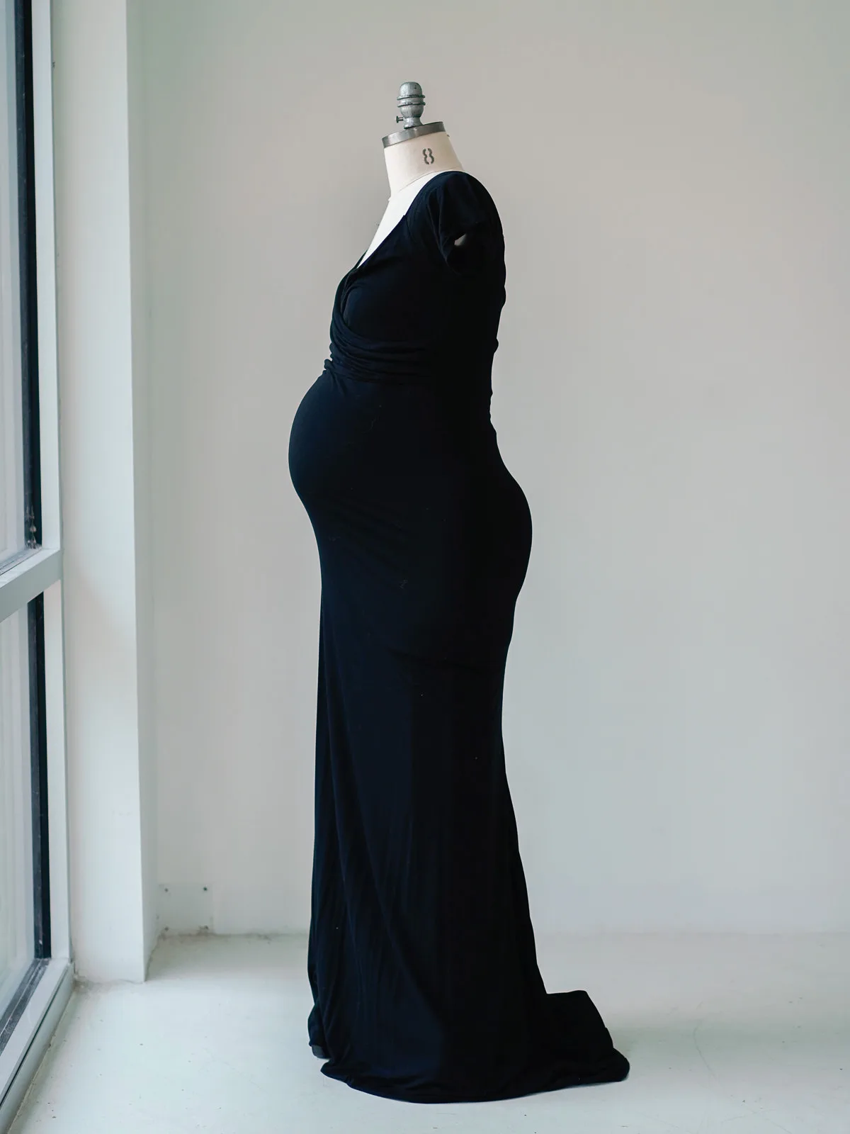 Maternity Gowns and Wardrobe in Austin | Zesty Orange Photography 183 Joan black side Austin Elopement & Portrait Photographer