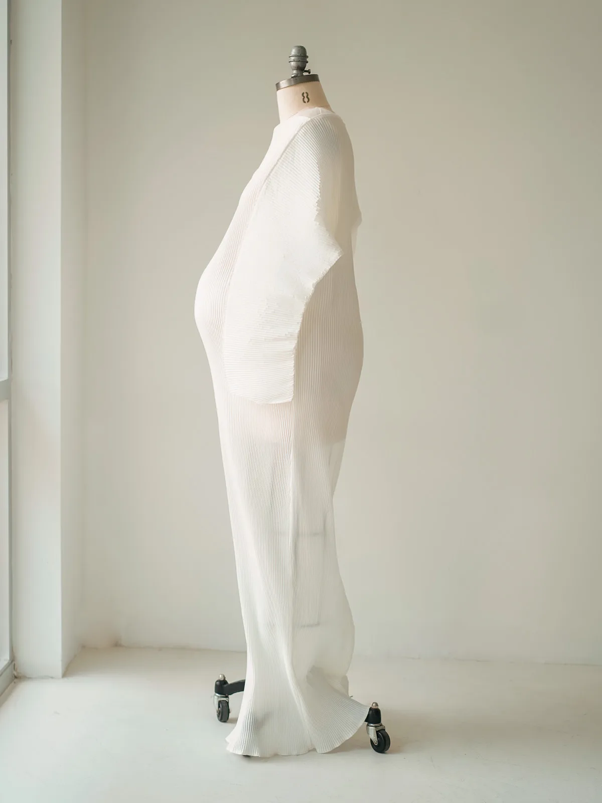 Maternity Gowns and Wardrobe in Austin | Zesty Orange Photography 190 Juno white side Austin Elopement & Portrait Photographer