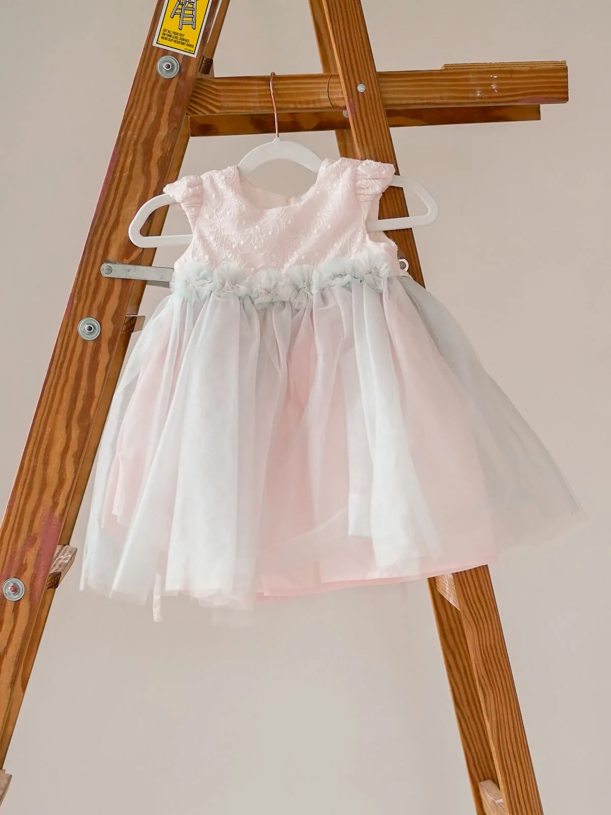 Maternity Gowns and Wardrobe in Austin | Zesty Orange Photography 312 Kids Willa Austin Elopement & Portrait Photographer