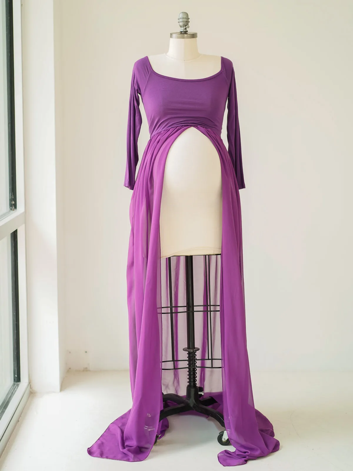 Maternity Gowns and Wardrobe in Austin | Zesty Orange Photography 221 Maeve purple open front Austin Elopement & Portrait Photographer