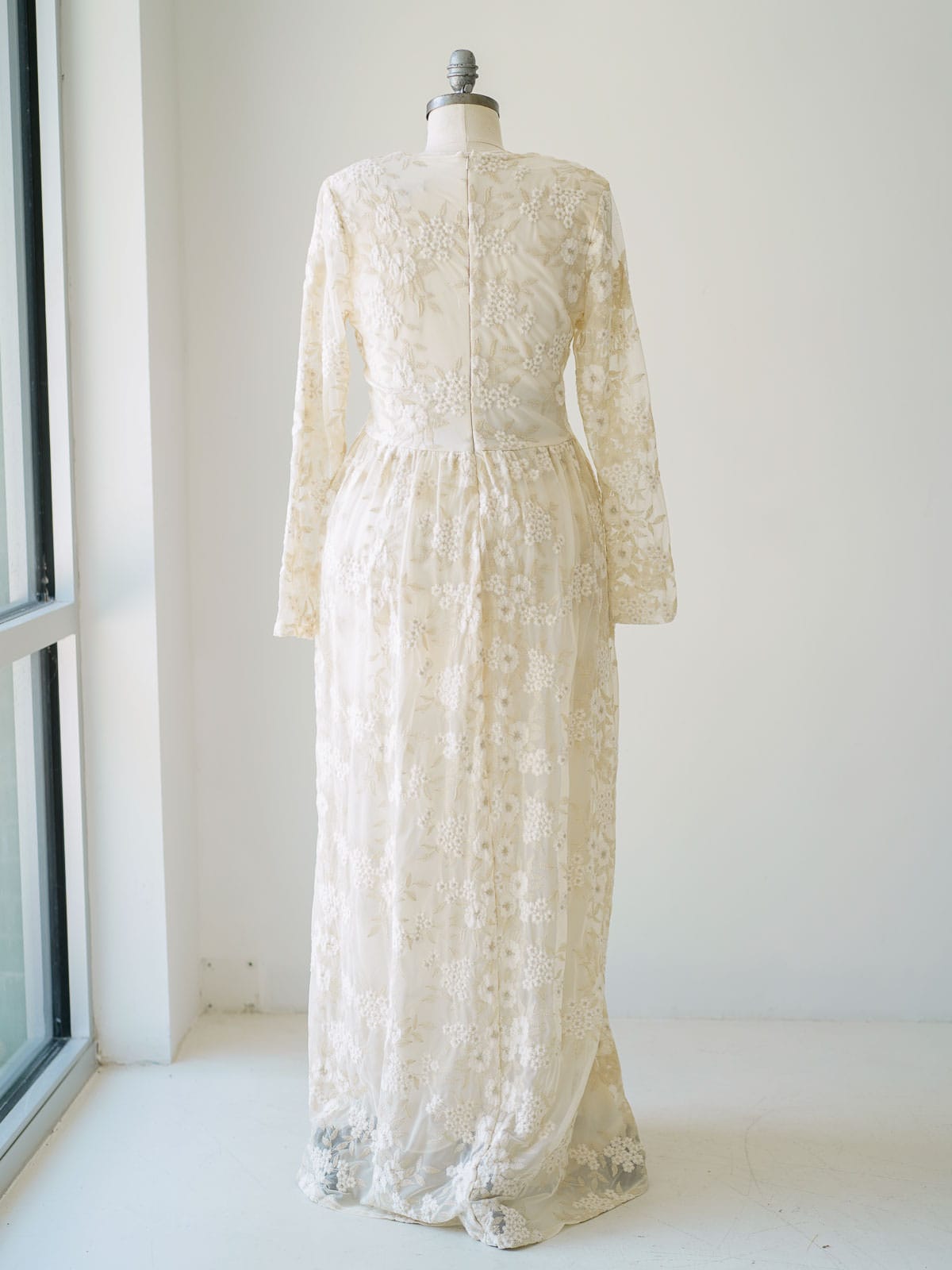 Marguerite ivory back Austin Elopement & Portrait Photographer
