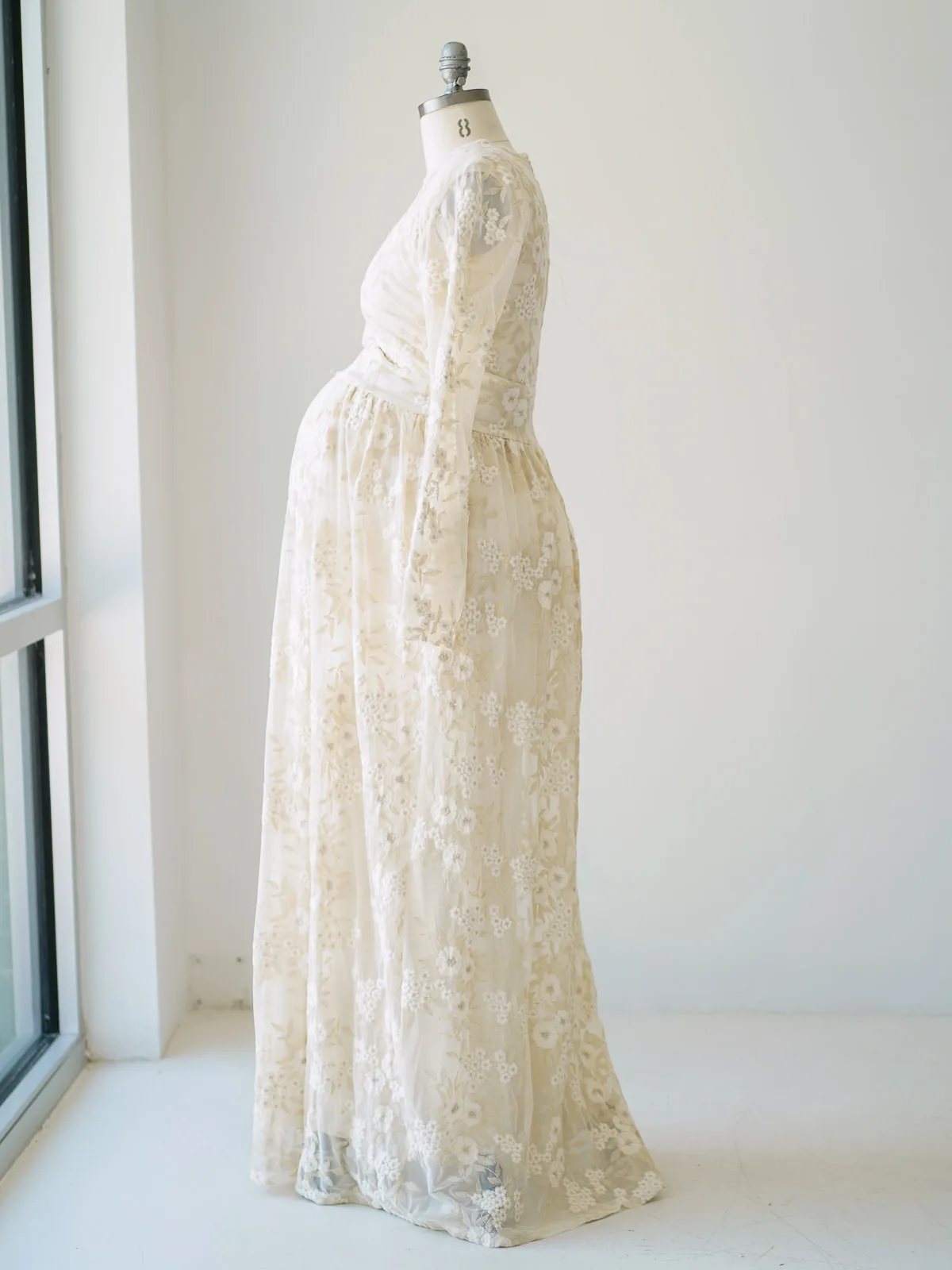 Maternity Gowns and Wardrobe in Austin | Zesty Orange Photography 233 Marguerite ivory side Austin Elopement & Portrait Photographer