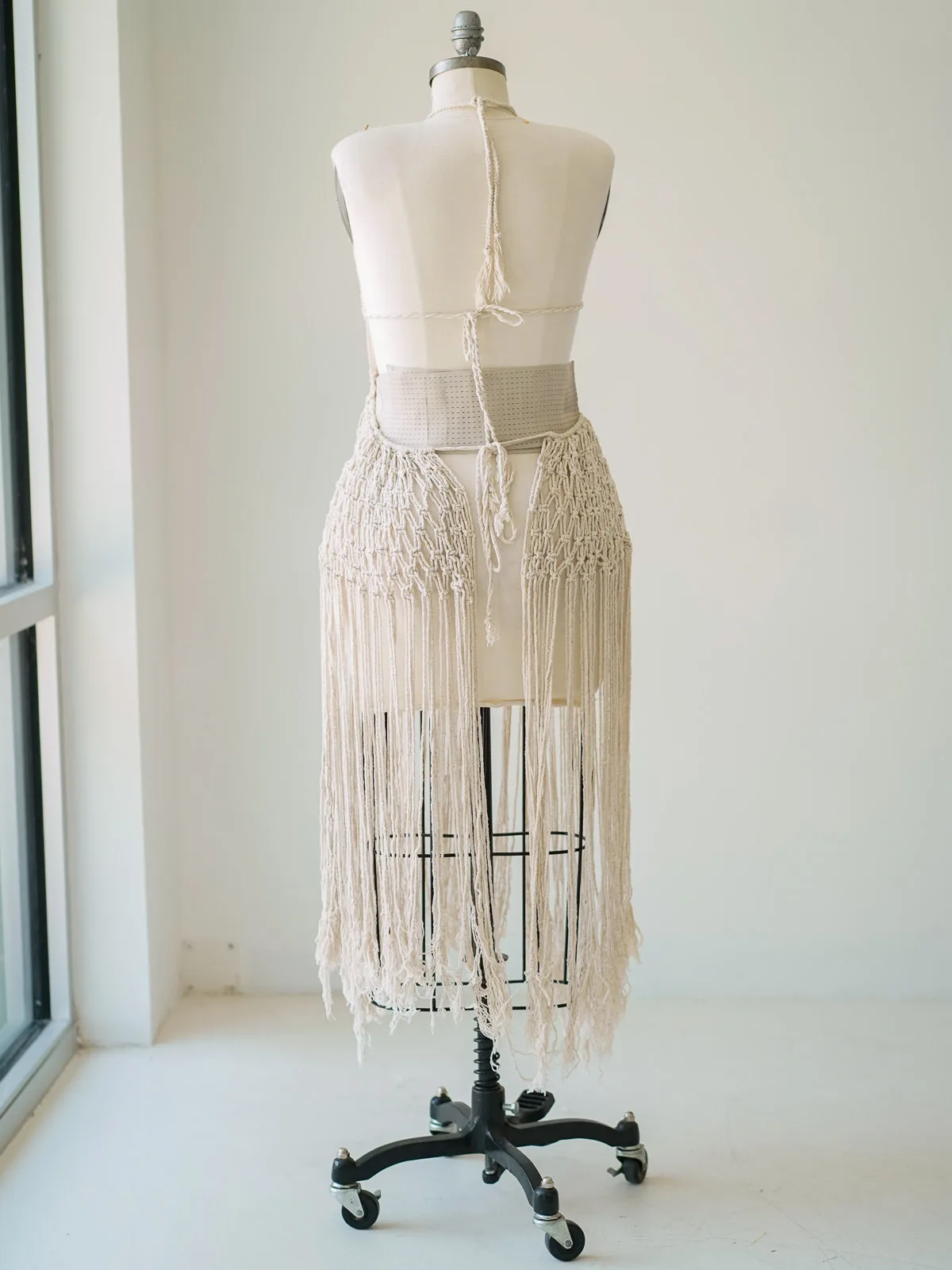 Maternity Gowns and Wardrobe in Austin | Zesty Orange Photography 237 Marigold ivory back Austin Elopement & Portrait Photographer