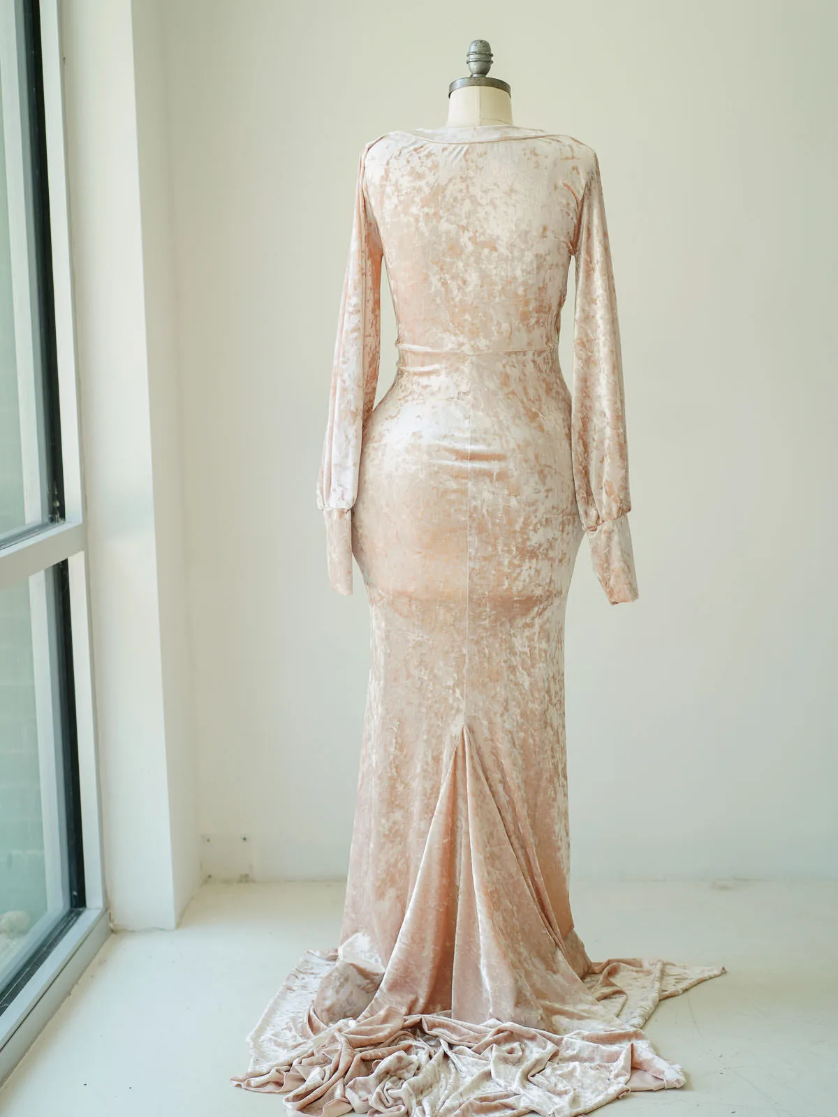Maternity Gowns and Wardrobe in Austin | Zesty Orange Photography 241 Marlene pink back Austin Elopement & Portrait Photographer