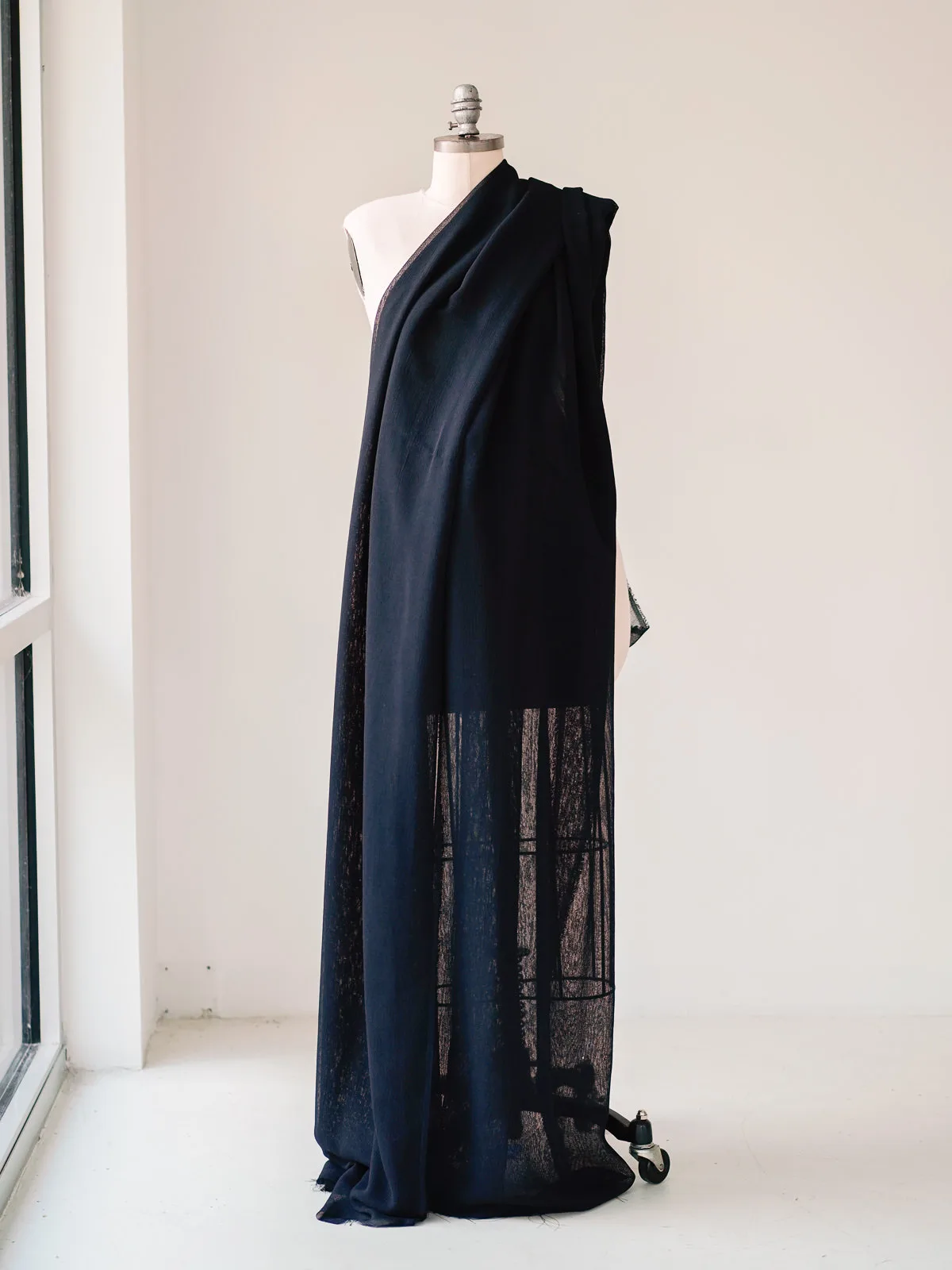 Maternity Gowns and Wardrobe in Austin | Zesty Orange Photography 245 Midnight black fabric Austin Elopement & Portrait Photographer