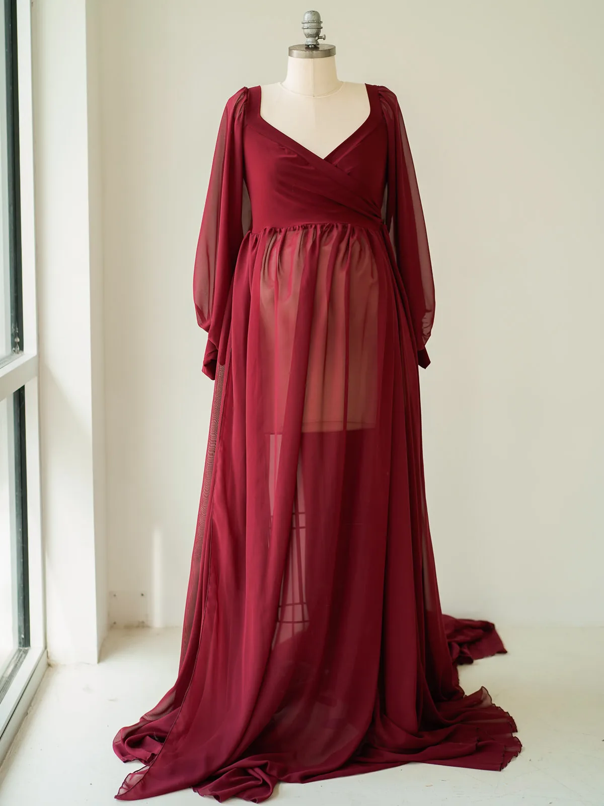 Maternity Gowns and Wardrobe in Austin | Zesty Orange Photography 267 Octavia red front Austin Elopement & Portrait Photographer