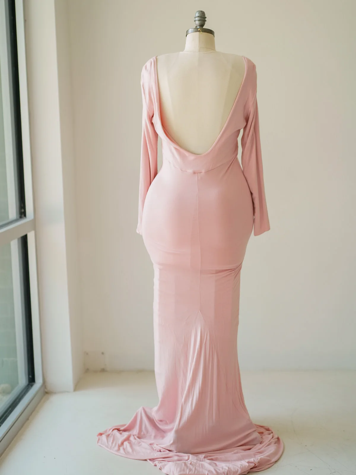 Maternity Gowns and Wardrobe in Austin | Zesty Orange Photography 279 Penelope pink back Austin Elopement & Portrait Photographer