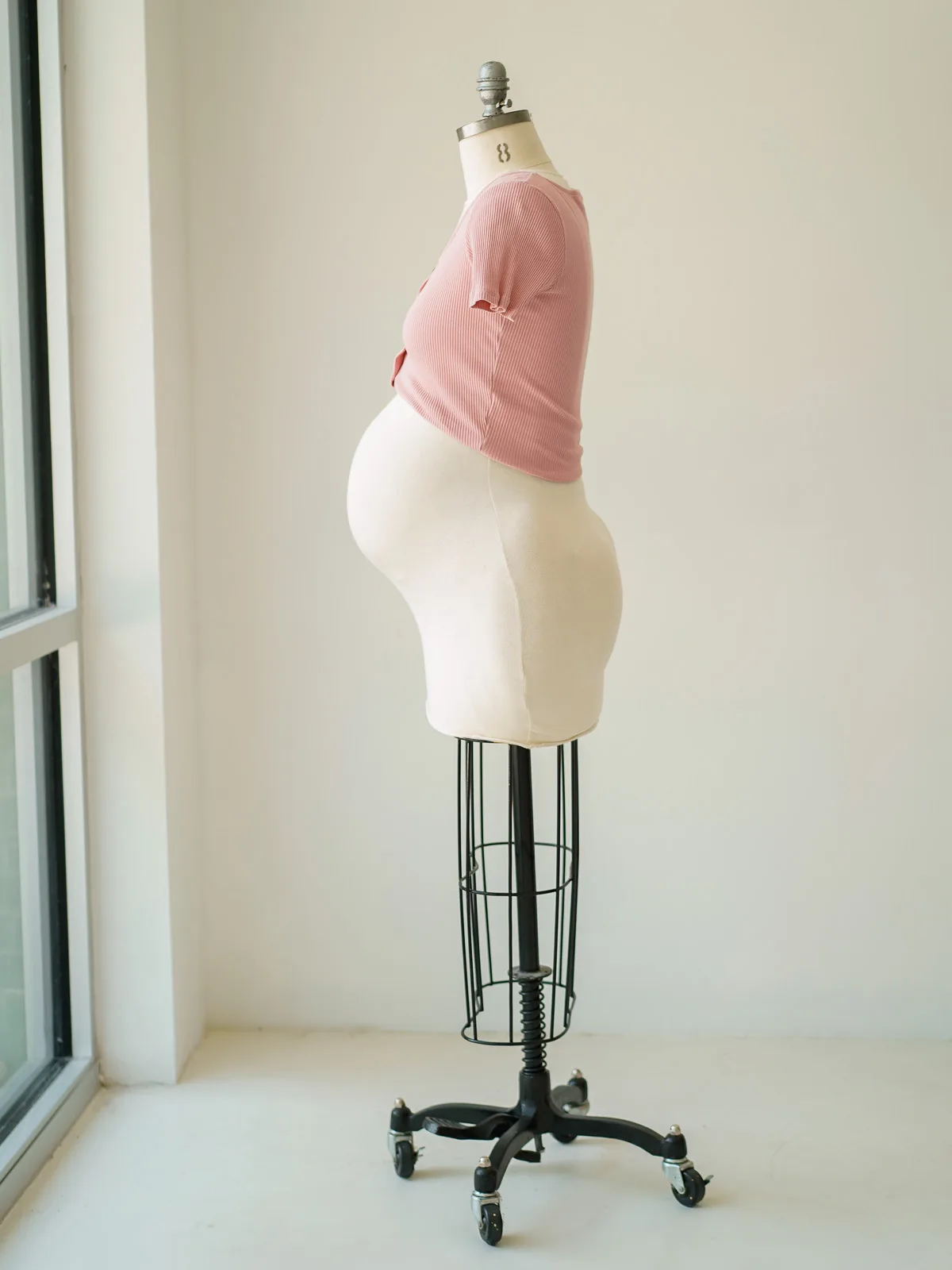 Maternity Gowns and Wardrobe in Austin | Zesty Orange Photography 282 Penny pink side Austin Elopement & Portrait Photographer